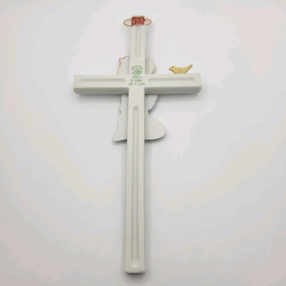 Vintage‎ Lefton Praying Boy Cross Wall Hanging Porcelain 1985 Bird Figurine